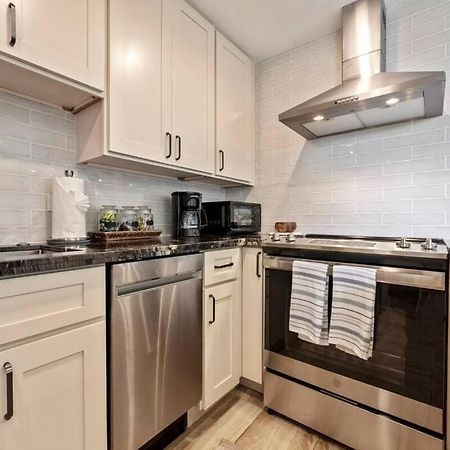 Apartamento Hale Ono Loa 403- Top Floor, Ocean View, & Complete Modern Remodel Kahana Exterior foto