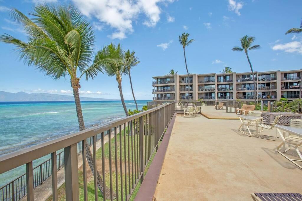 Apartamento Hale Ono Loa 403- Top Floor, Ocean View, & Complete Modern Remodel Kahana Exterior foto